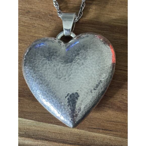 James Avery Retired RARE X-Large Puffy Heart Pendant And 21.5 Necklace 2 3/4”! - Picture 4 of 10